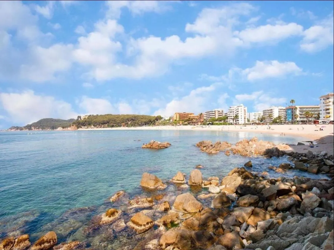 Seahomes Vacations, La Mer Bleue, Beach&Pool, Pk, Full Equipped In Fenals Beach Lloret de Mar Appartement