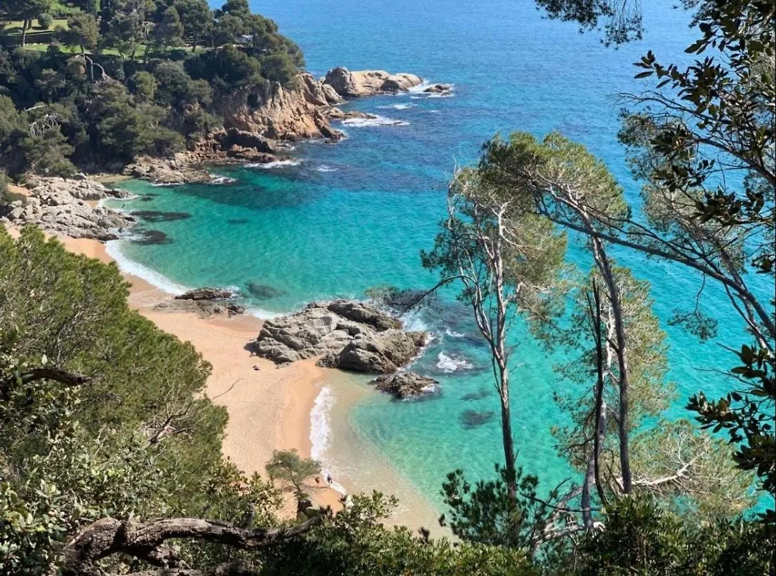 Seahomes Vacations, La Mer Bleue, Beach&Pool, Pk, Full Equipped In Fenals Beach Lloret de Mar Apartment