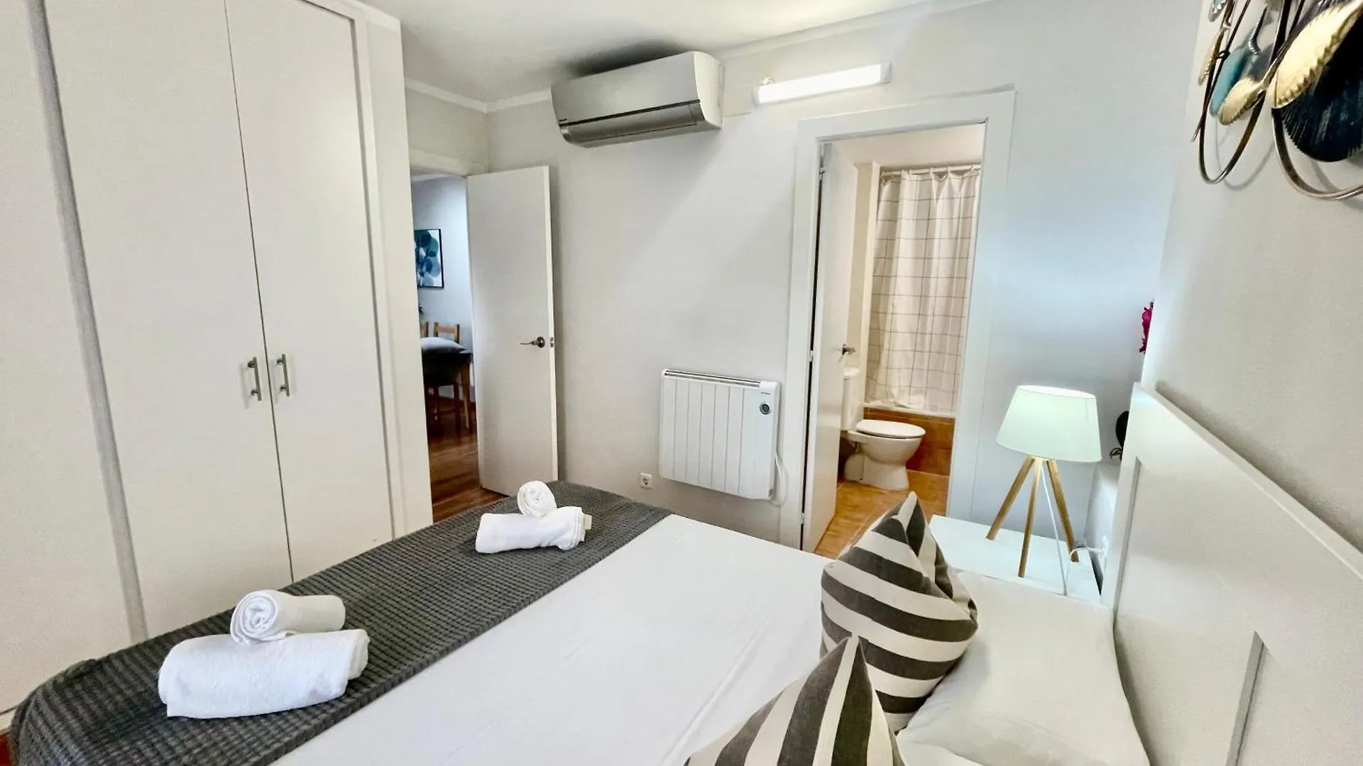Apartment Seahomes Vacations, La Mer Bleue, Beach&Pool, Pk, Full Equipped In Fenals Beach Lloret de Mar